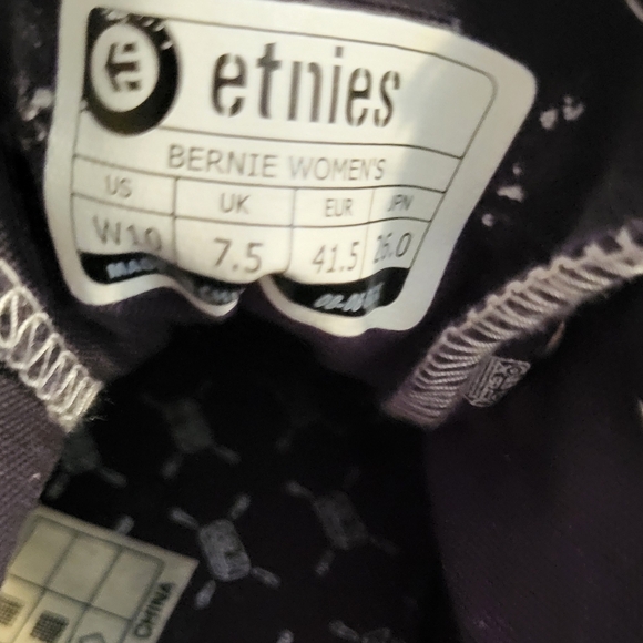 Etnies Shoes Womens Size 10 Bernie Casual Low Top Sneakers Black Fabric Lace Up - Picture 6 of 9